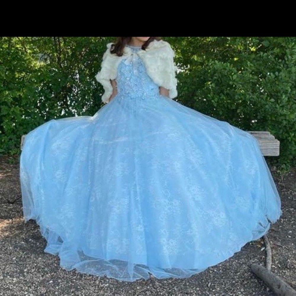 Blue ball gown - Picture 4 of 4